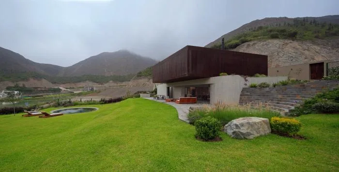 BIM Architecture | Organic Housing in Mountain and Rural Areas - 'Under the Wooden Box' by Martin Dulanto Arquitecto