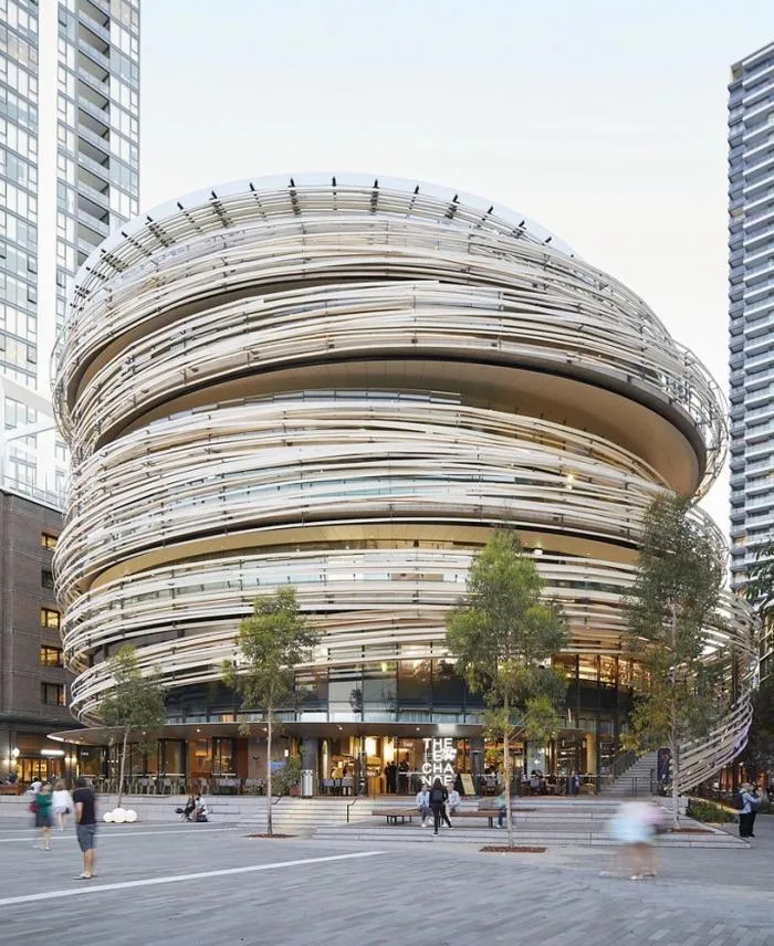 BIM Architecture | Sculptures Surrounded by Curved Wooden Screens: Sydney Stock Exchange/Kengo Kuma Architecture Urban Design Firm