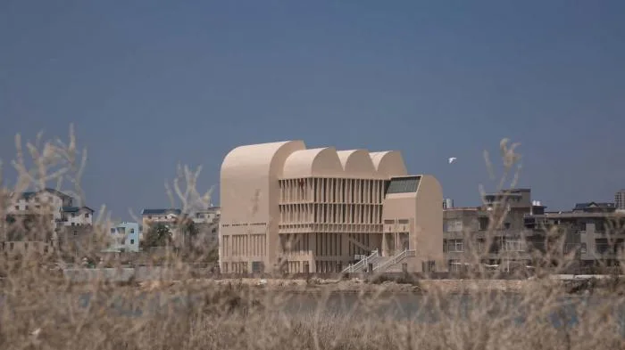 BIM Architecture | Silent Guarding, Pursuing Local Roots: Churches by the mudflat/CWXD Architecture Firm
