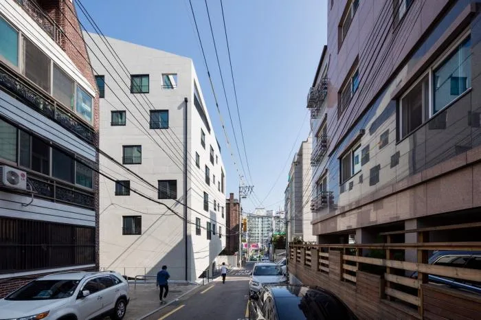 BIM Architecture | Unity of Virtual and Real: Korean Concrete Aerial Apartments/Atelier Jun