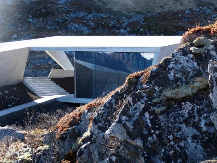 BIM Architecture | Watching the Sea on Folding Concrete: Tourist Center on Chaotic Rock Layers/MORFEUS Arkitekter