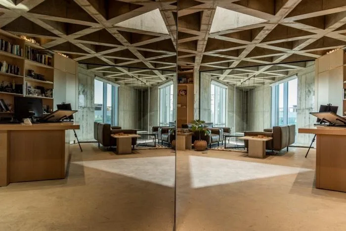 BIM Architecture | Abstract Geometric Space of Concrete Construction: Atelier 11 Office Building/Atelier 11