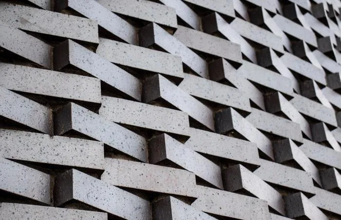 BIM architecture | Rotating 'woven' brick sculpture: St. Mary's Church/PLY+