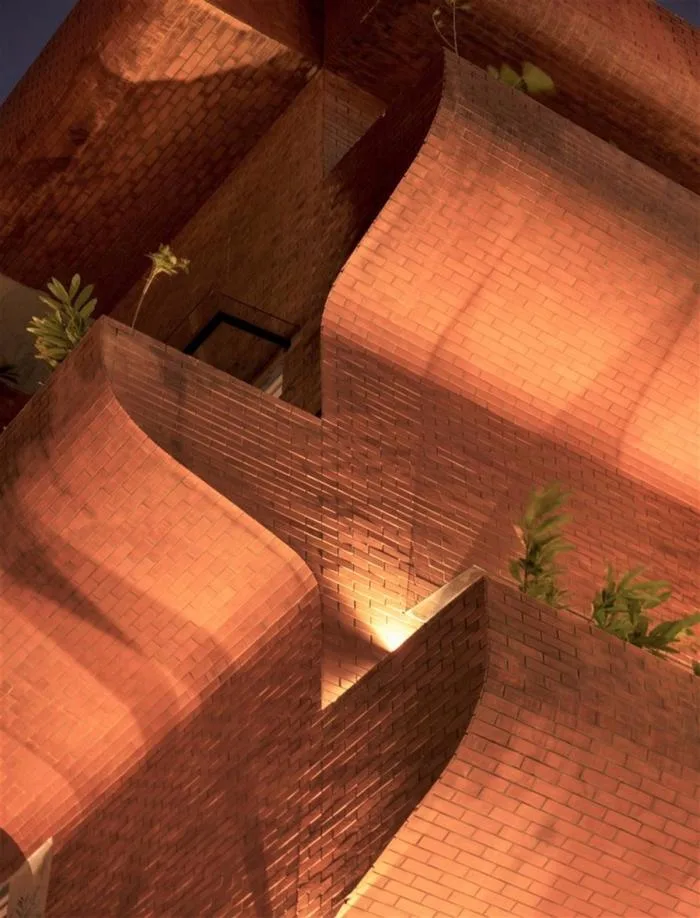 BIM Architecture | Dynamic Sculptures: The Purple Ink Studio at India's Forest Apartments