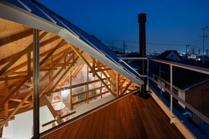 BIM Architecture | Kobe 'Hat Box' Home, a 45 degree rotated flat surface