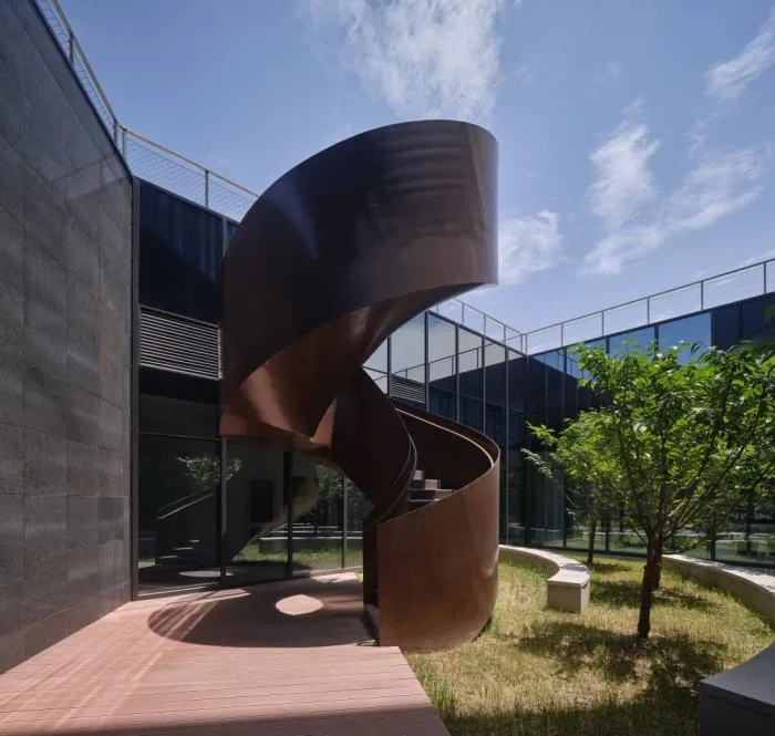 BIM Architecture | Like a Giant Stone Rising from the Site - Qingpu District Archives/UDG Joint Creation Design
