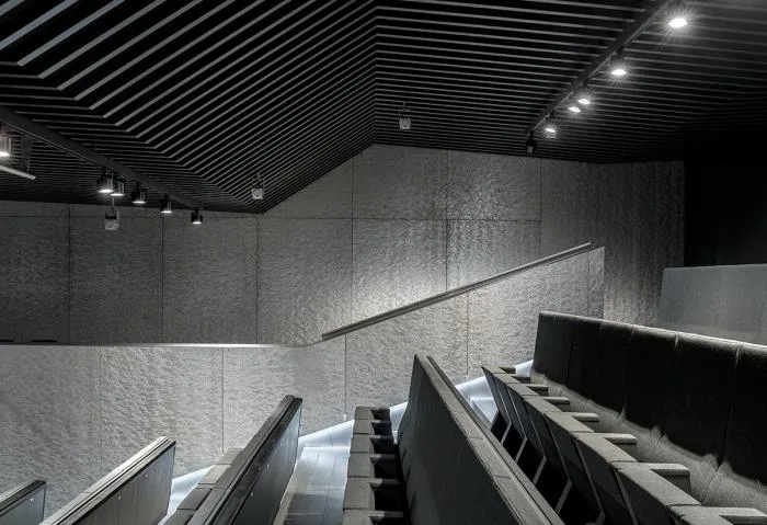 BIM architecture | Sculptures hollowed out and dancing: Seville New Cultural Center/V á zquez Consuegra