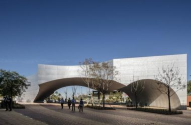 BIM Architecture: Hollowed Sculptures in Motion at Seville’s New Cultural Center by Vázquez Consuegra-BIM WORLD
