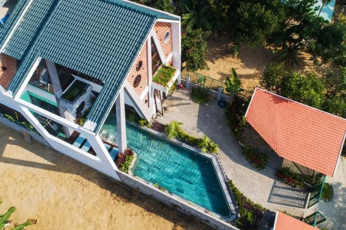 BIM Architecture | Vertically connected "A" - shaped inclined column structure, Vietnam Hoi An Kang Cheng Villa/VRA Design