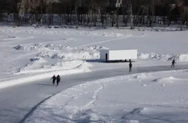 BIM Architecture: The Enigmatic Floating Square Box by NAICE-BIM WORLD