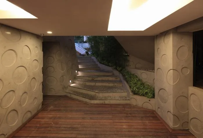 BIM architecture | Dynamic and continuous, forming a mountain range on its own: Korean "siheyuan"/IROJE KHM Architects
