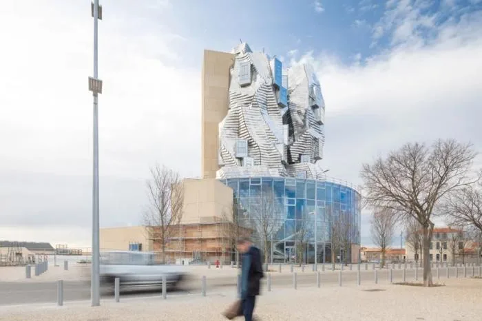 BIM Architecture | Frank Gehry's LUMA Building is nearing completion, featuring dynamic sculptures covered in silver aluminum panels
