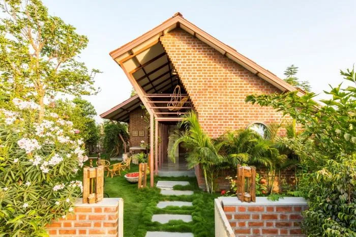 BIM Architecture | Tranquil Garden Vacation Home - Indian Residential "Palasvada"