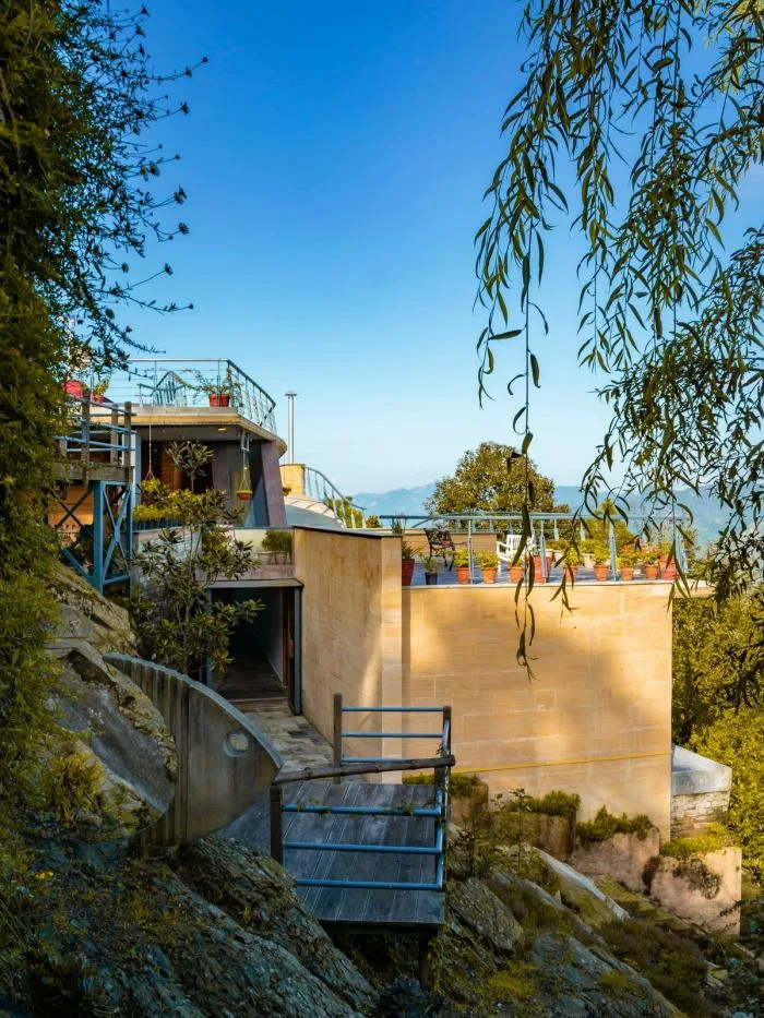 BIM Architecture | Amidst the roughness, tranquil retreat, Himalayan hill hut/Ant Studio