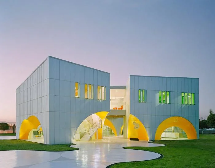 BIM Architecture | Crystal Like Transparency: Nestle Innovation Lab/Rojkind Arquitectos, Mexico