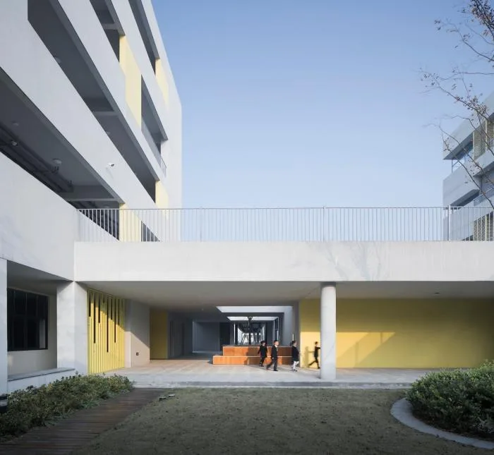 BIM Architecture | Small River Winding, Joyful Childhood - Ningbo Hangzhou Bay Binhai Primary School/Zhejiang University Architectural Design and Research Institute