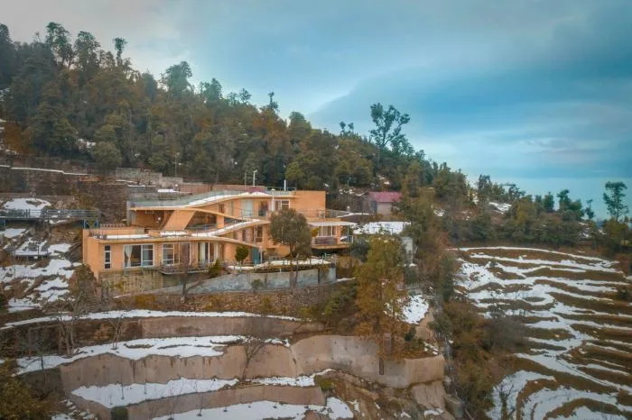 BIM Architecture | Amidst the roughness, tranquil retreat, Himalayan hill hut/Ant Studio