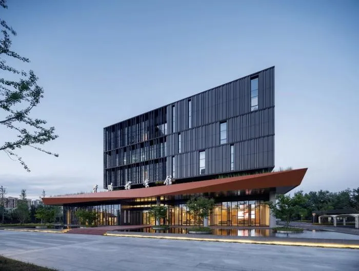 BIM Architecture | Like a Giant Stone Rising from the Site - Qingpu District Archives/UDG Joint Creation Design