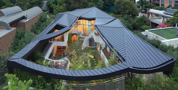 BIM architecture | Dynamic and continuous, forming a mountain range on its own: Korean "siheyuan"/IROJE KHM Architects