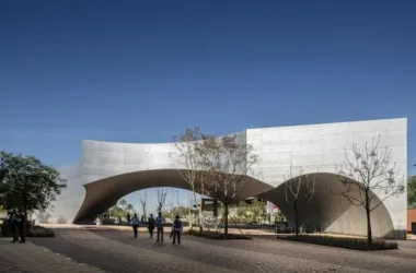 BIM Architecture: Hollowed Sculptures in Motion at Seville’s New Cultural Center by Vázquez Consuegra-BIM WORLD