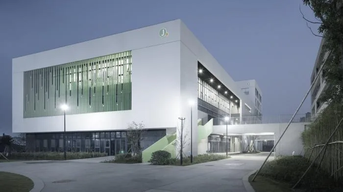 BIM Architecture | Small River Winding, Joyful Childhood - Ningbo Hangzhou Bay Binhai Primary School/Zhejiang University Architectural Design and Research Institute