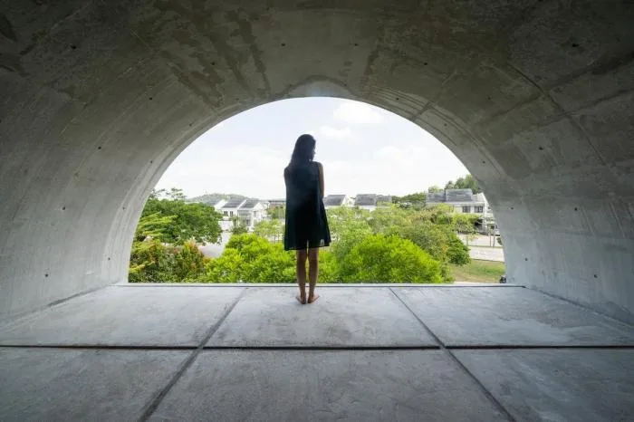 BIM Architecture | Simple yet Bold, the Small Freshness of Concrete Arched Tubes: Bewboc Residence/Fabian Tan