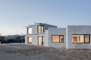 BIM Architecture: VMS Residence by Marcos Miguelez – A Refreshing Sunset Amidst Rugged Surroundings-BIM WORLD
