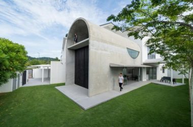 BIM Architecture: The Elegant Simplicity of Concrete Arched Tubes at Bewboc Residence by Fabian Tan-BIM WORLD