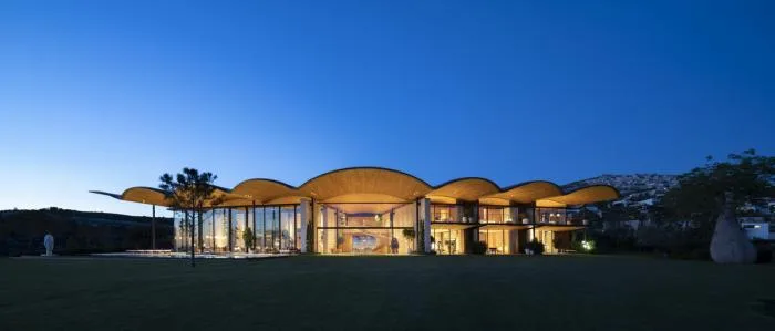 BIM Architecture | Warm Waves Flowing Quietly on the Aegean Coast: Dolunay Estate/Foster+Partners