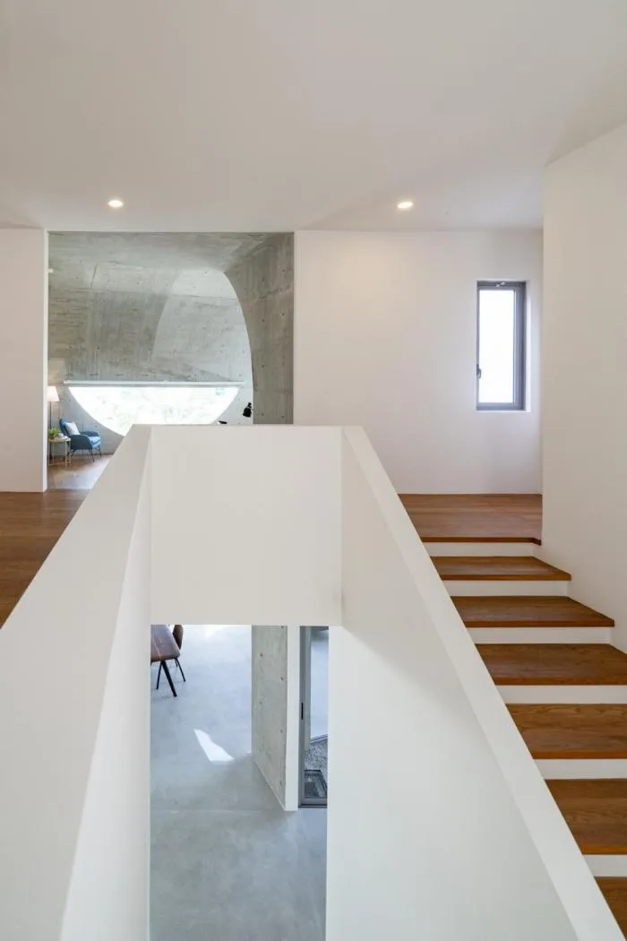 BIM Architecture | Simple yet Bold, the Small Freshness of Concrete Arched Tubes: Bewboc Residence/Fabian Tan