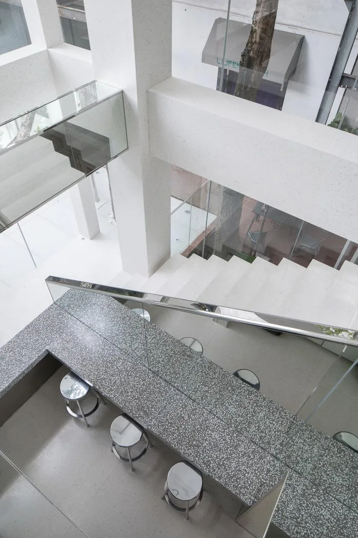 BIM Architecture | Hidden in the Heart of the City, Guangzhou's Old Buildings Transform into Fashionable Office Spaces/In Space Design