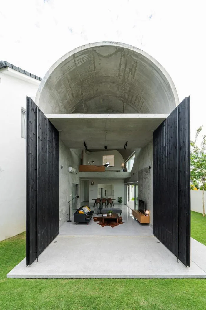 BIM Architecture | Simple yet Bold, the Small Freshness of Concrete Arched Tubes: Bewboc Residence/Fabian Tan