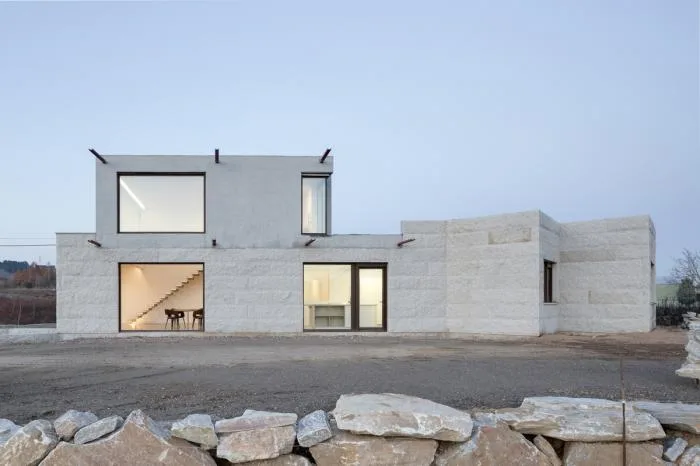 BIM Architecture | Amidst the roughness, the refreshing sunset, VMS Residence/Marcos Miguelez