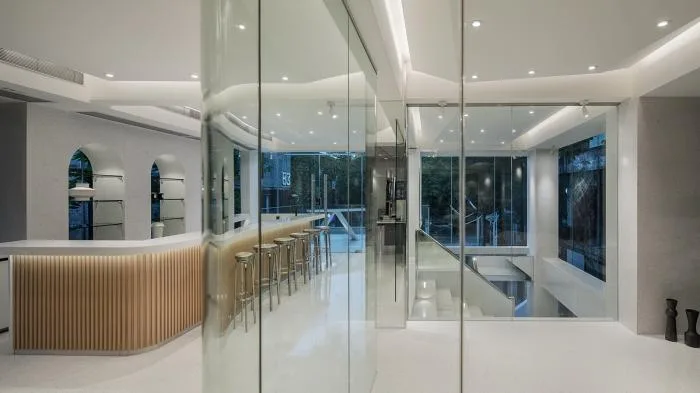 BIM Architecture | Hidden in the Heart of the City, Guangzhou's Old Buildings Transform into Fashionable Office Spaces/In Space Design