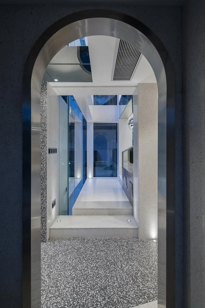 BIM Architecture | Hidden in the Heart of the City, Guangzhou's Old Buildings Transform into Fashionable Office Spaces/In Space Design