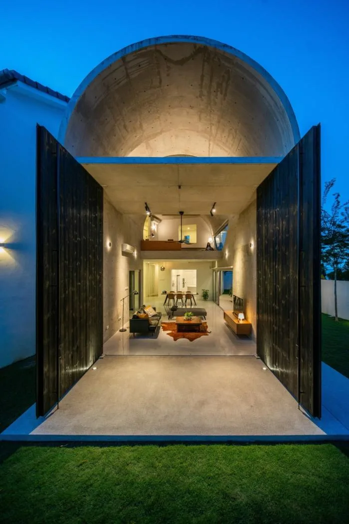 BIM Architecture | Simple yet Bold, the Small Freshness of Concrete Arched Tubes: Bewboc Residence/Fabian Tan