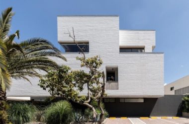 BIM Architecture: Exploring Transparent, Breathable Natural Buildings in Ecuador-BIM WORLD