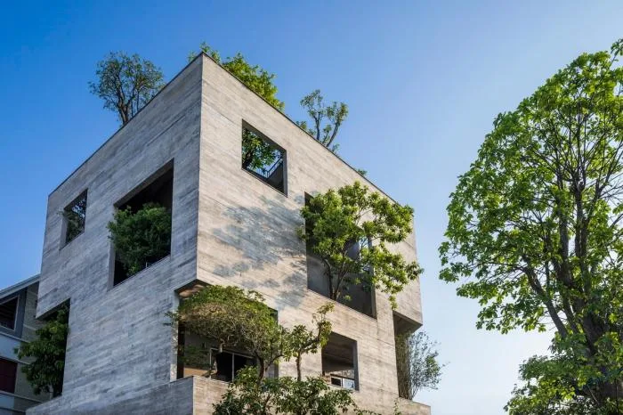 BIM Architecture | Living in the Jungle: Vietnam's 'Five Corner Plan' Tree House/Wu Chongyi Architectural Firm