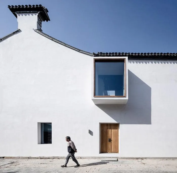 BIM architecture | Creating a modern and warm space under white walls and black tiles, Zhishe Nanchan Guanshui Hotel/Benzhe Architecture