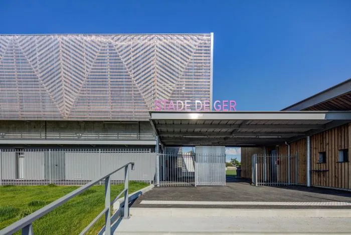 BIM Architecture | Butterflies lightly falling on the farm grass: Ger Stadium