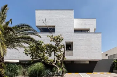 BIM Architecture: Exploring Transparent, Breathable Natural Buildings in Ecuador-BIM WORLD