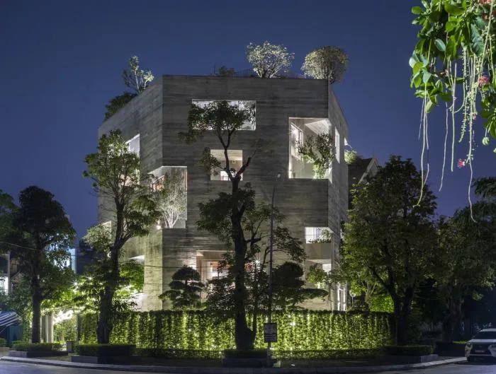 BIM Architecture | Living in the Jungle: Vietnam's 'Five Corner Plan' Tree House/Wu Chongyi Architectural Firm