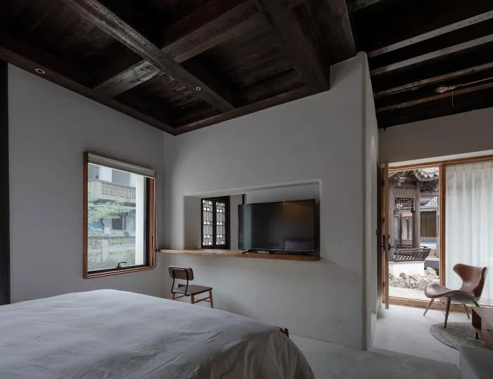 BIM architecture | Creating a modern and warm space under white walls and black tiles, Zhishe Nanchan Guanshui Hotel/Benzhe Architecture