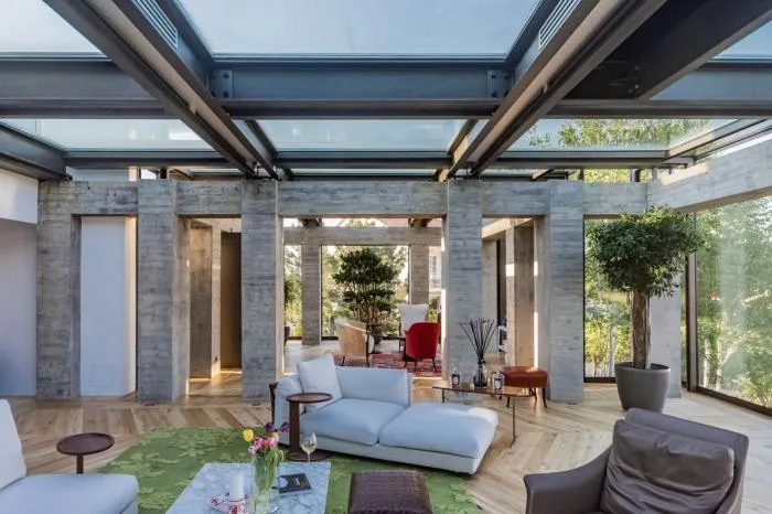 BIM Architecture | Dialogue with Concrete Columns - BM Kavana Residence