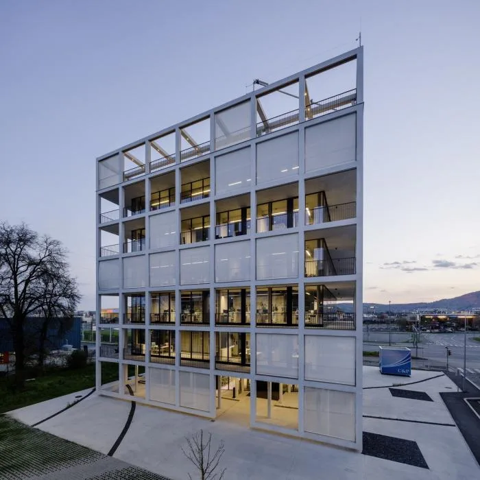 BIM Architecture | Outer Square and Inner Circle, Half Concealed Transparent Light and Shadow - C& P Company Headquarters