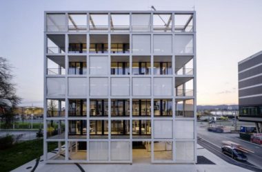 BIM Architecture: Outer Square and Inner Circle Featuring Semi-Transparent Light and Shadow at C&P Company Headquarters-BIM WORLD