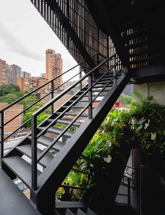 BIM Architecture | Aerial Stroll, Overlooking the City - Sommers Hotel