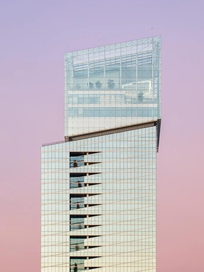 BIM architecture | A set of "crystals" that capture and scatter light - Saint Gobain headquarters office building