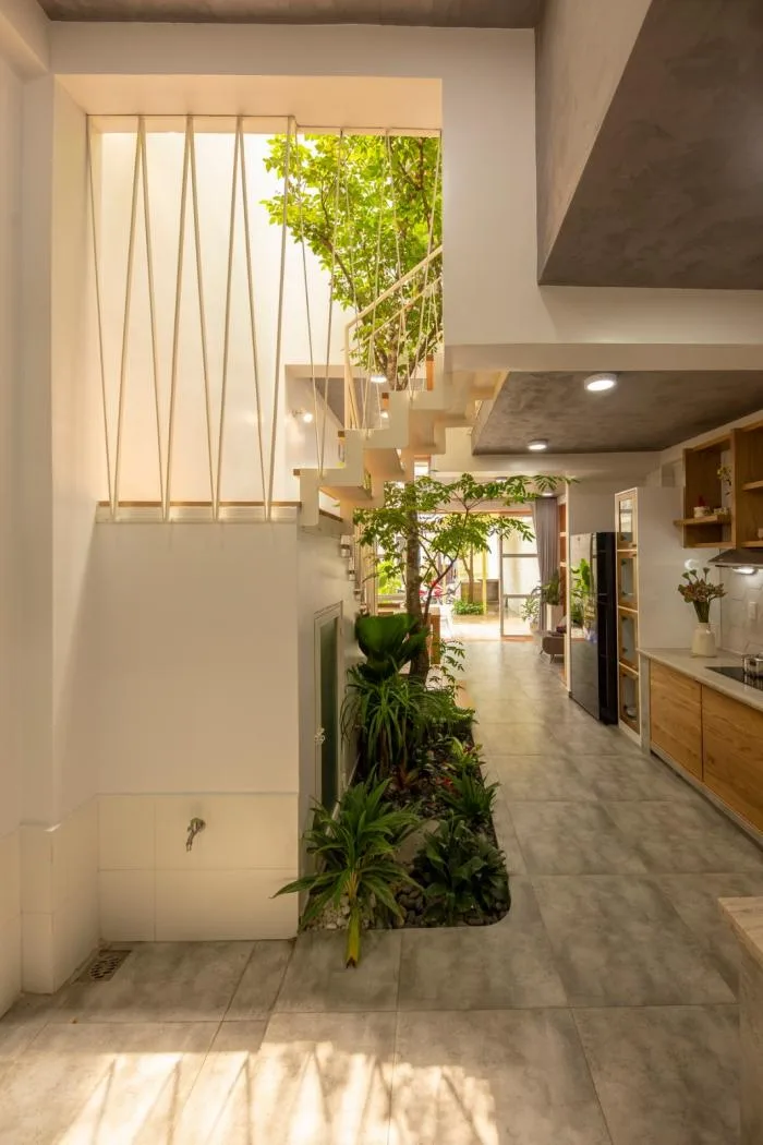 BIM Architecture | Survival in the Gap - Vietnamese Double layered Roof Residential Buildings