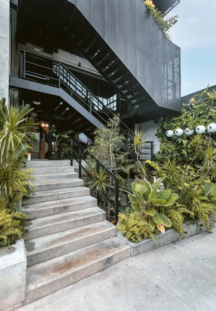BIM Architecture | Aerial Stroll, Overlooking the City - Sommers Hotel